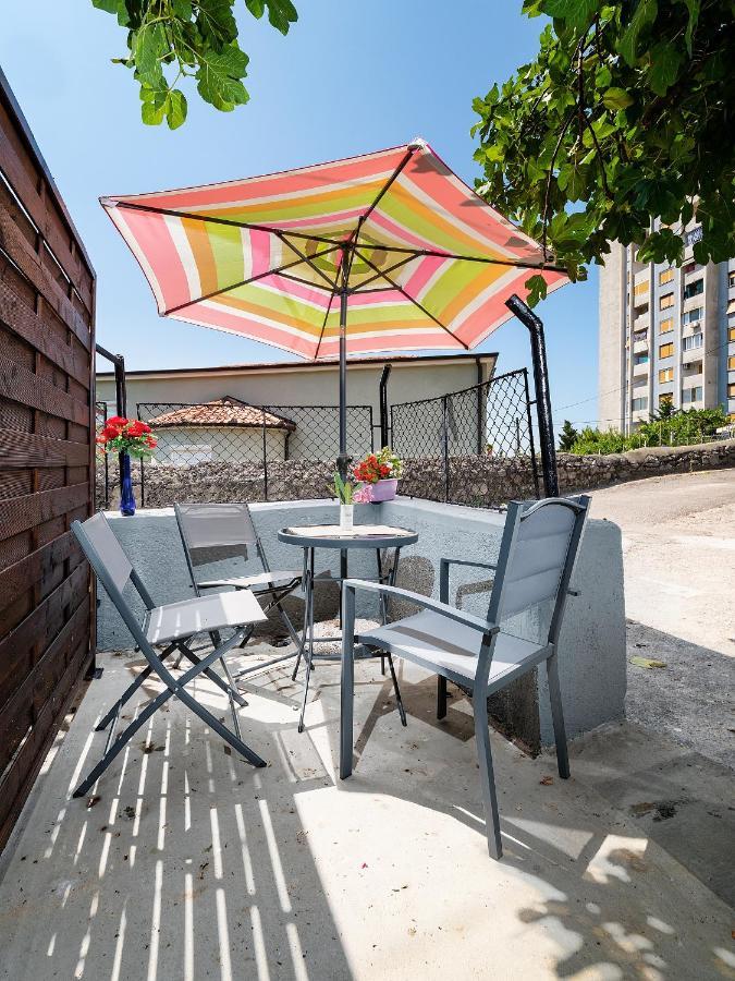 Studio Apartment "Kalina" 550 M From Sea Rijeka Exterior foto