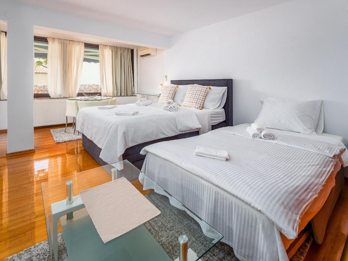 Studio Apartment "Kalina" 550 M From Sea Rijeka Exterior foto