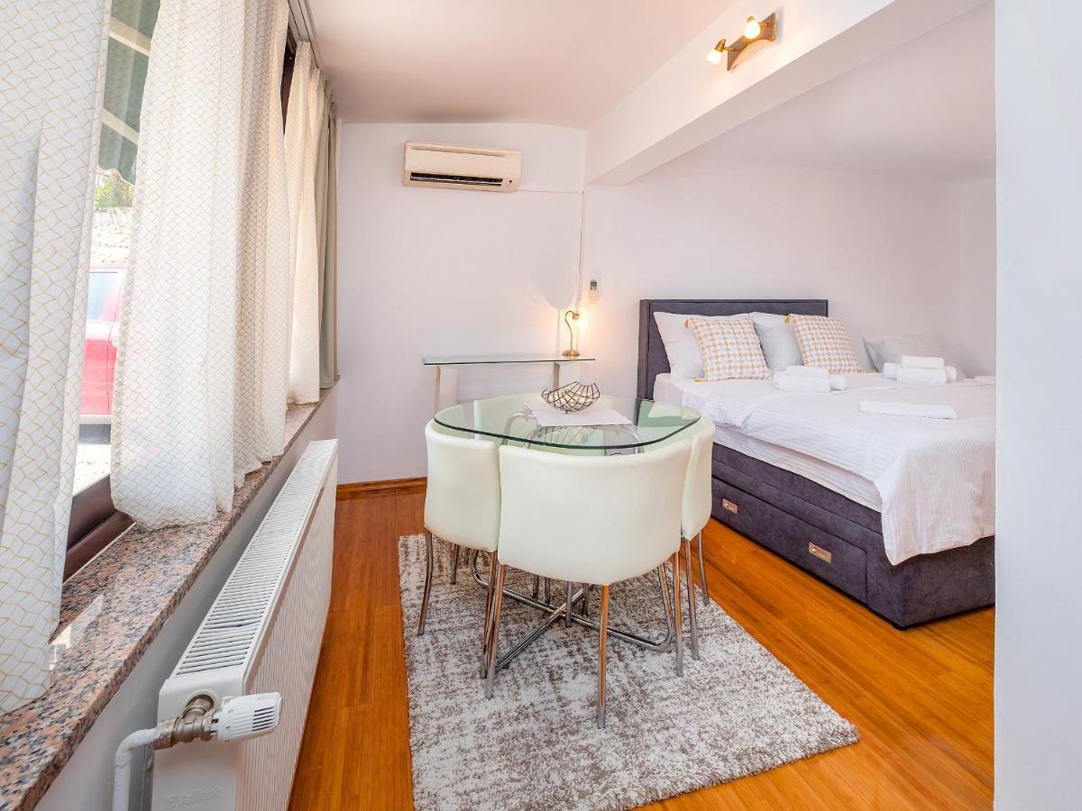 Studio Apartment "Kalina" 550 M From Sea Rijeka Exterior foto