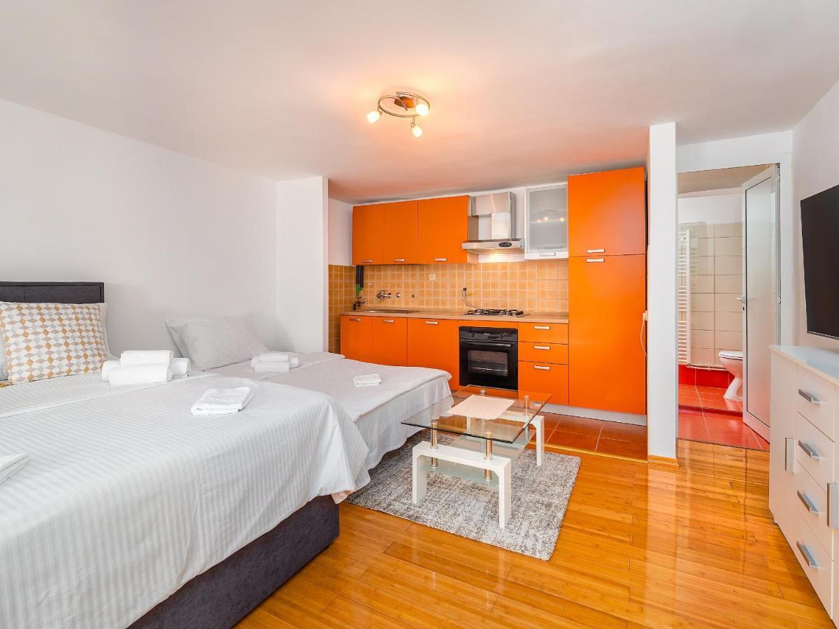 Studio Apartment "Kalina" 550 M From Sea Rijeka Exterior foto